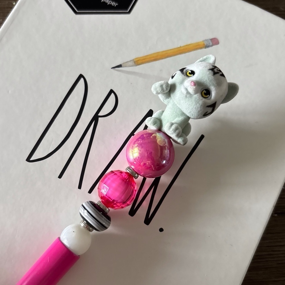 Kitty in my Pocket: Bandit American Shorthair Cat handmade pen